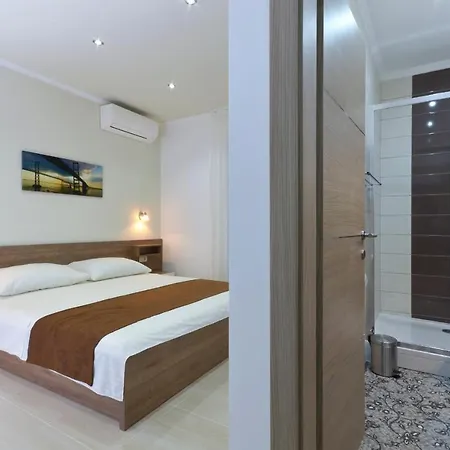 Cavar, Close To The Apartment Makarska