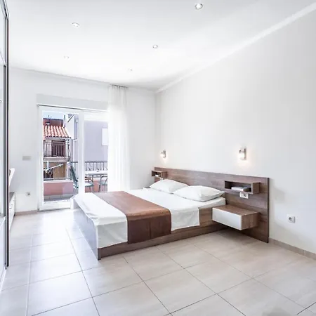 Cavar, Close To The Apartment Makarska