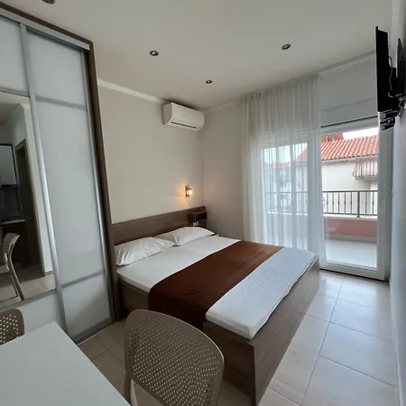 Cavar, Close To The Apartment Makarska