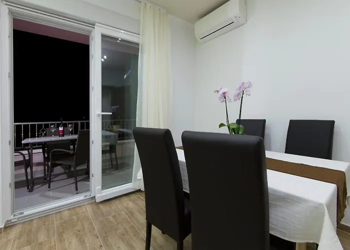 Apartment Cavar, Close To The Makarska