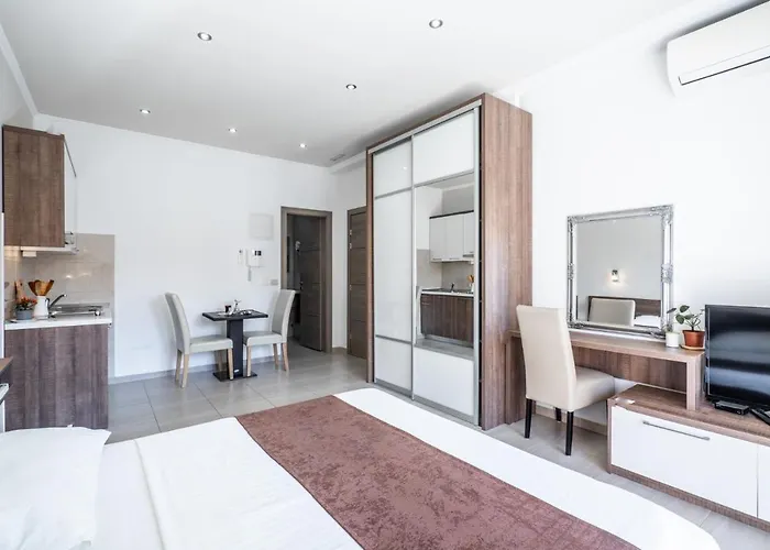 Cavar, Close To The Apartament Makarska