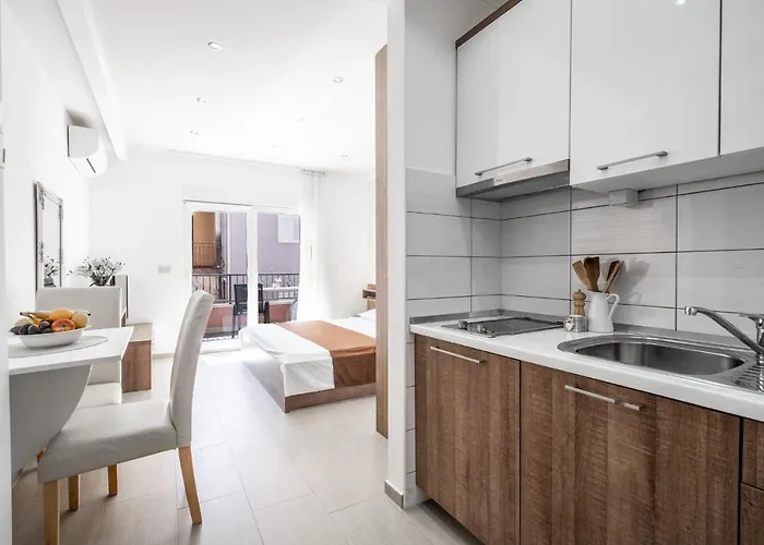 Cavar, Close To The Apartament Makarska