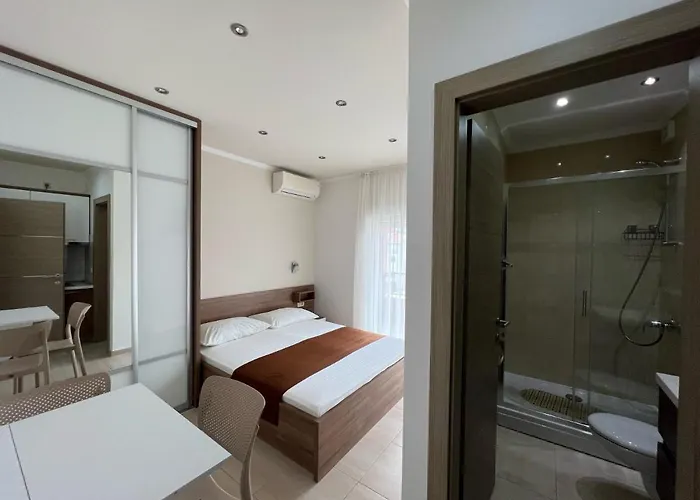 Apartament Cavar, Close To The *