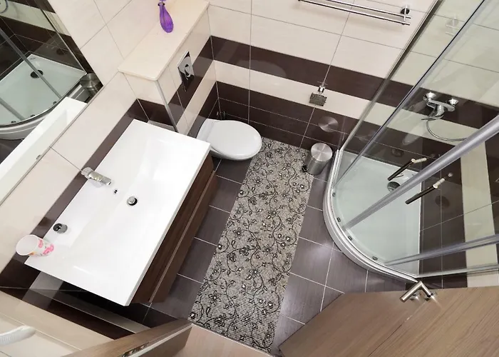 Cavar, Close To The * Makarska