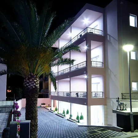 Cavar, Close To The * Makarska